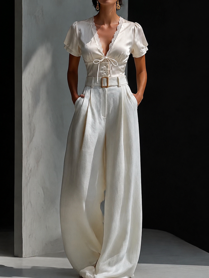Creme Satin Bluse mit Spitze & Schleife