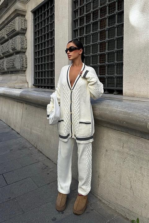 La Chlea „Tricolor V-Style“ – Jogging-Set