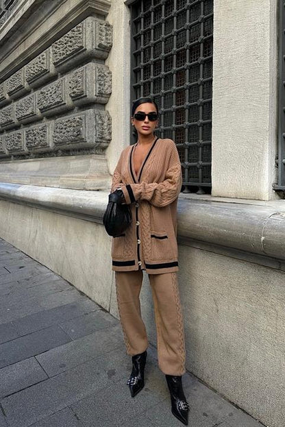 La Chlea „Tricolor V-Style“ – Jogging-Set