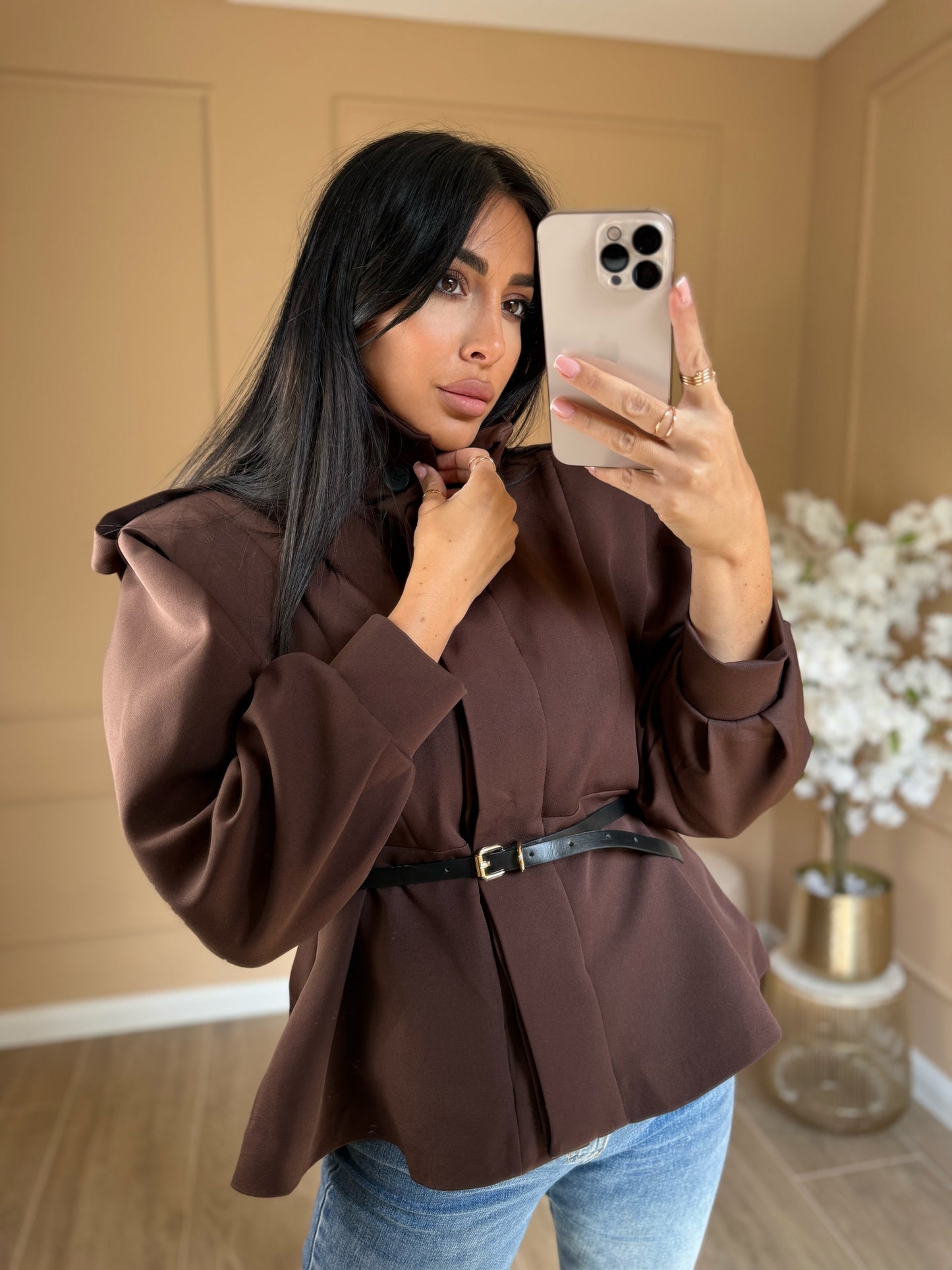 La Chlea „Casual Chic“ – Beige & Dunkelbraun