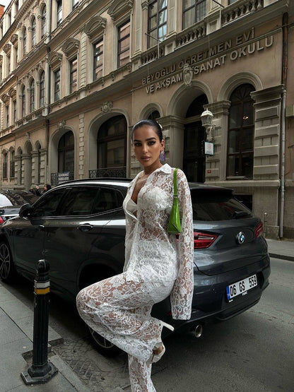 Weißes Traum-Set aus Spitze mit Hotpants