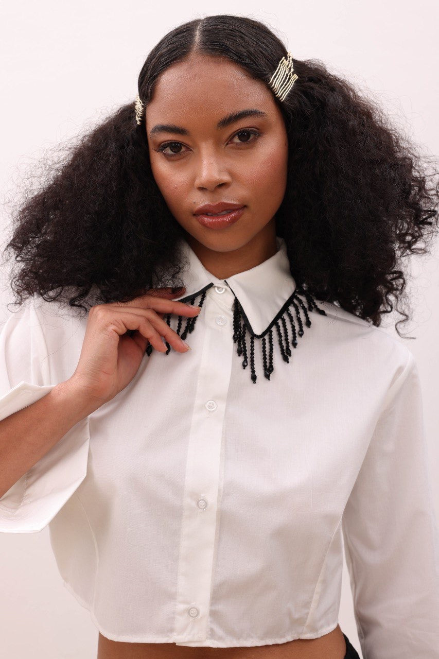 La Chleá-Hemd mit Kettenkragen