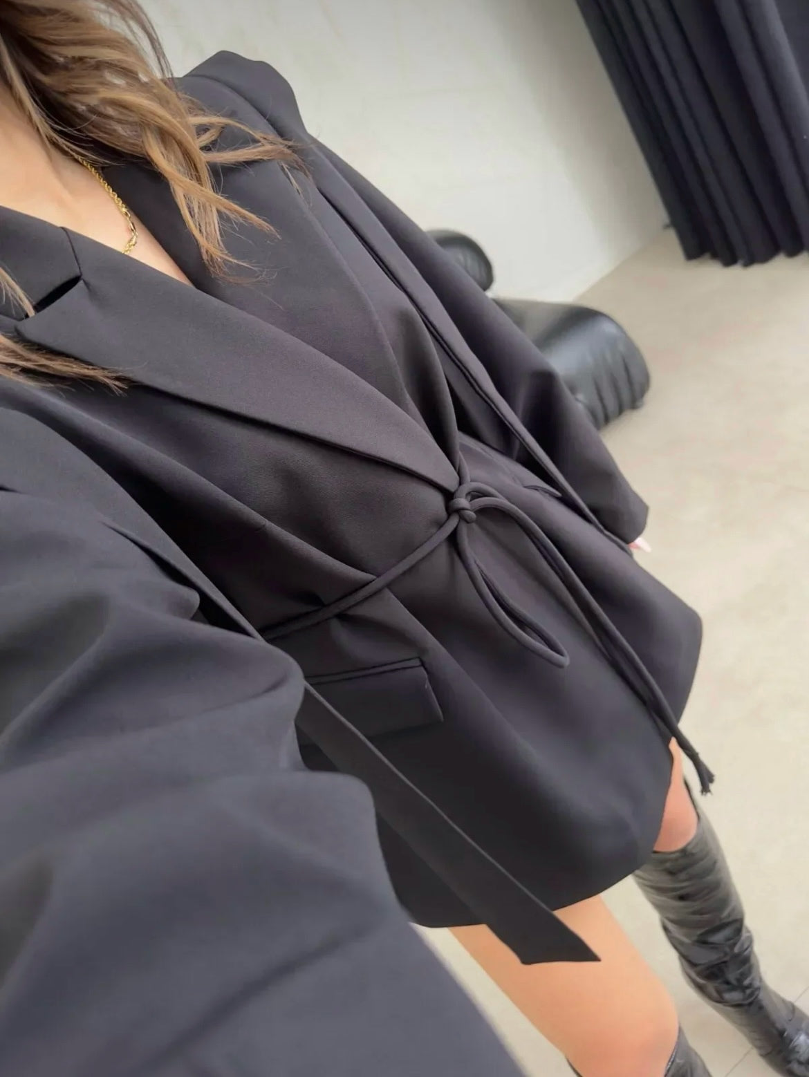 La Chleá-Dark Chic Blazer