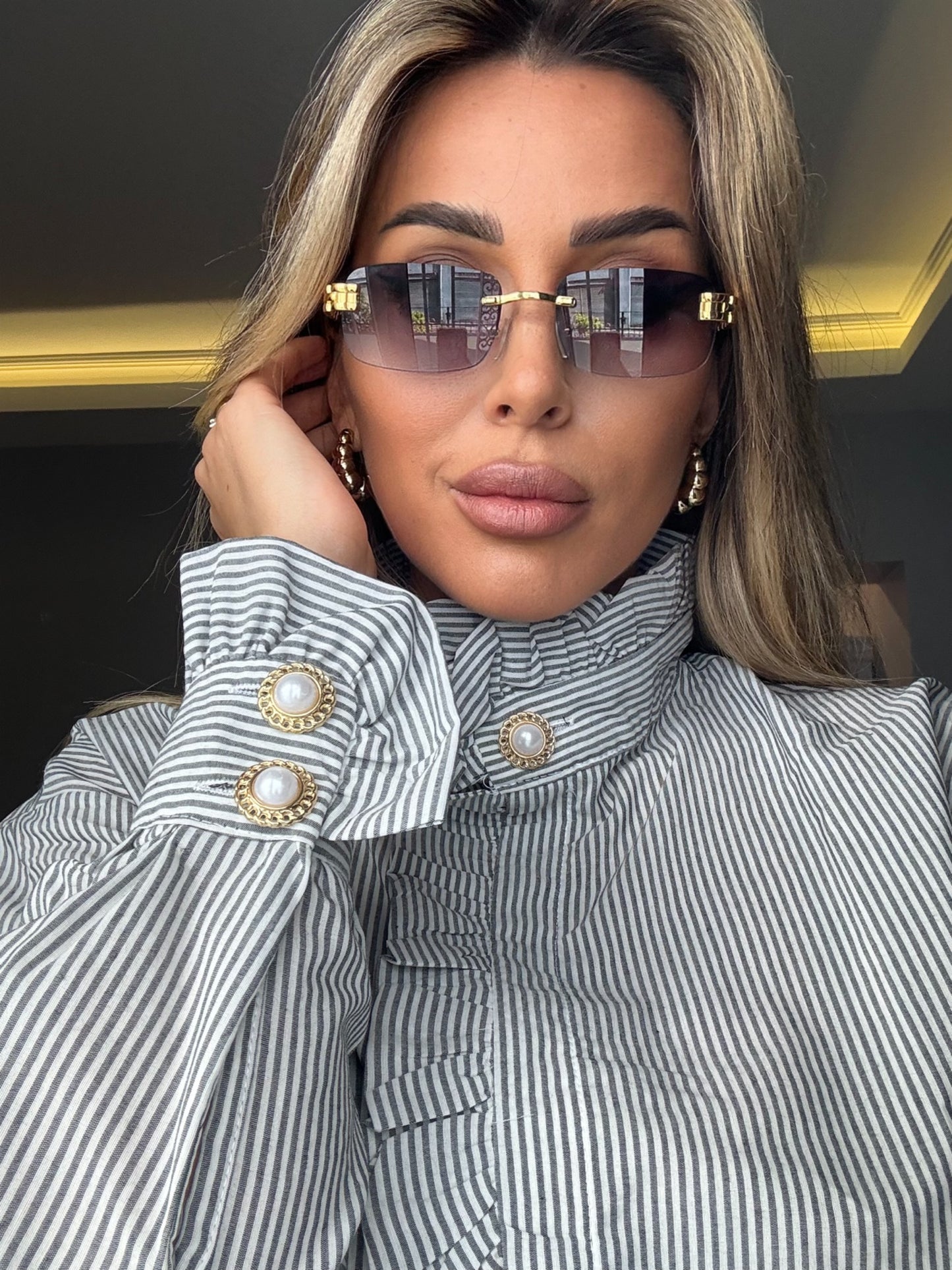 La Chleá -Pearl Stripe Blouse