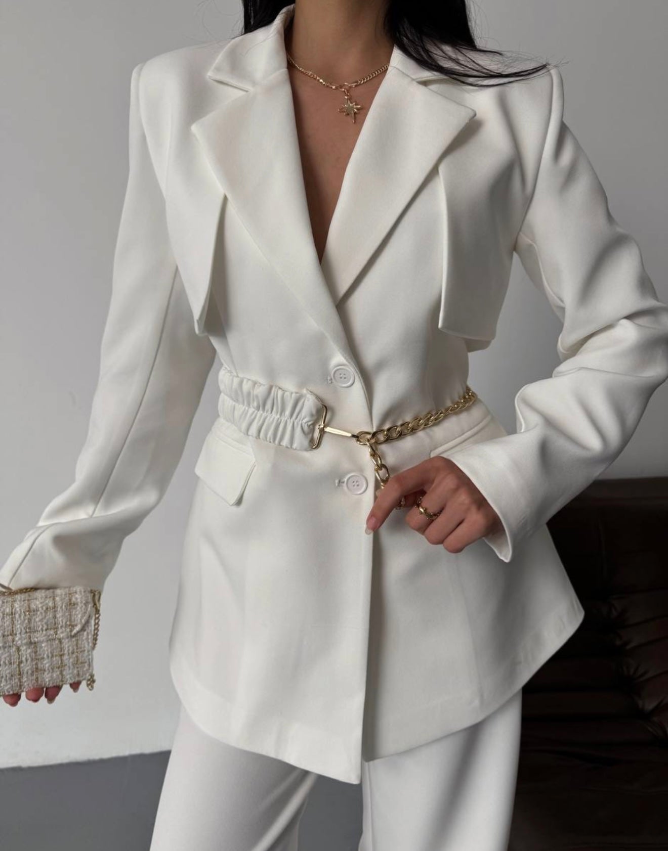 La Chleá White Suit- Blazer & Hose mit Gürtel